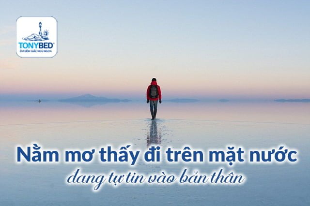 Mặt nước gợn sóng